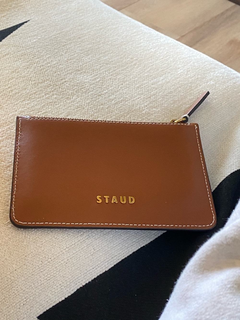 ⚜️ STAUD New Orleans
Saints coin purse wallet
NWOT